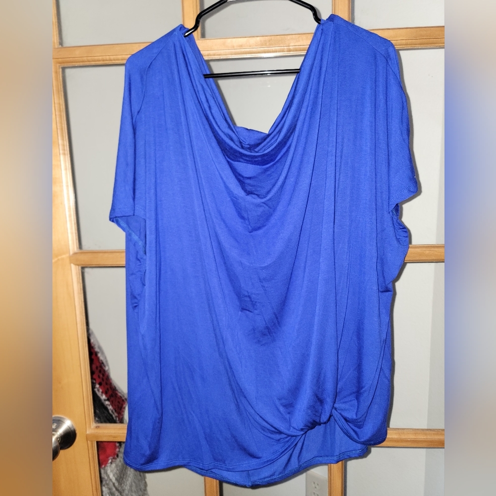 Womens plus top